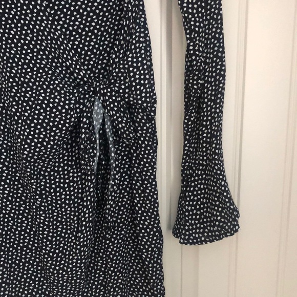 Forever 21 Black Spotty Dress - Picture 2 of 4